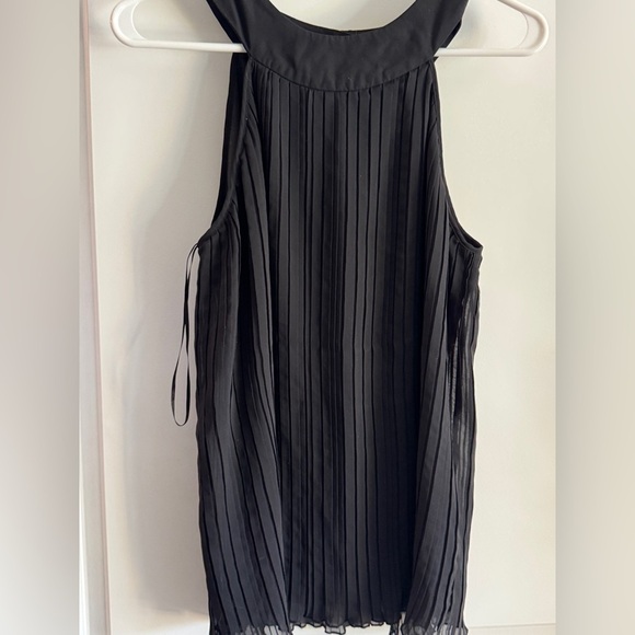 Petite Sophisticate Black Sleeveless Blouse - Picture 2 of 9